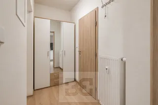 předsíň 1+1