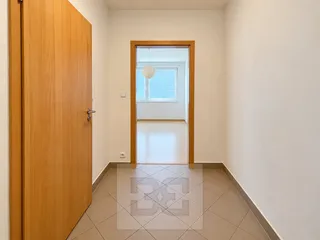 CDB21503-9715-41A2-9B21-F1247549619C