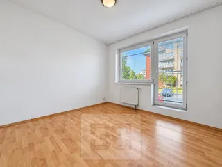A8E89272-1EA5-4BED-AB09-0611912F1E7B