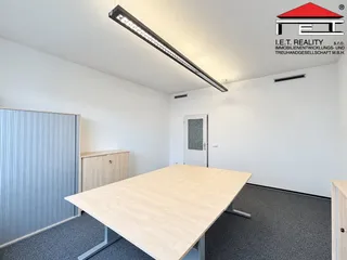 Minimalist modern meeting room
