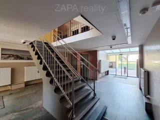 přízemí domu vchod