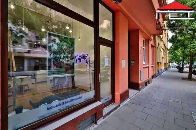 Pronájem obchodního prostoru 38 m²