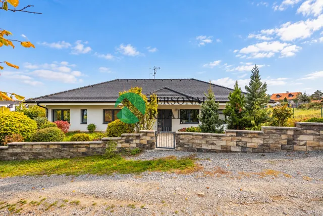 Prodej rodinného domu 203 m²