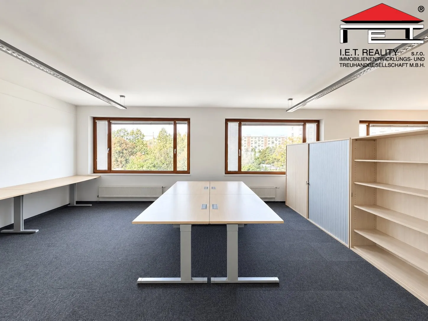 Minimalistické moderní kancelářské interiéry