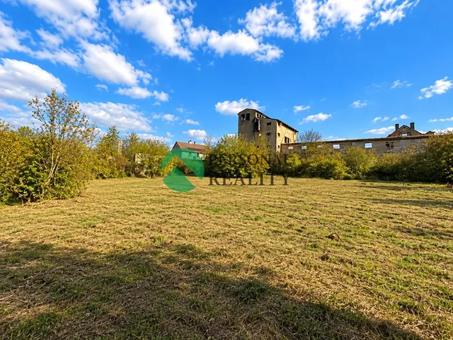Prodej stavebního pozemku 8 775 m²