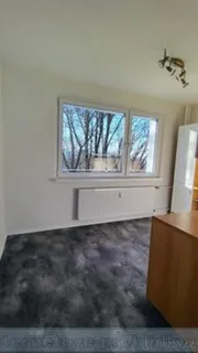 216190692 (1)