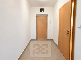 AB641EEA-DFC5-4837-9A1F-D140D671C0C5
