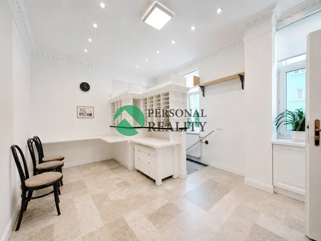 Pronájem kanceláře 58 m²
