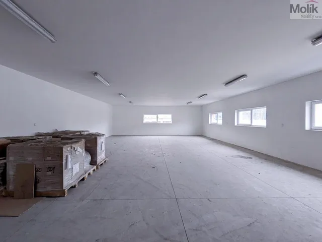 Pronájem skladu 200 m²
