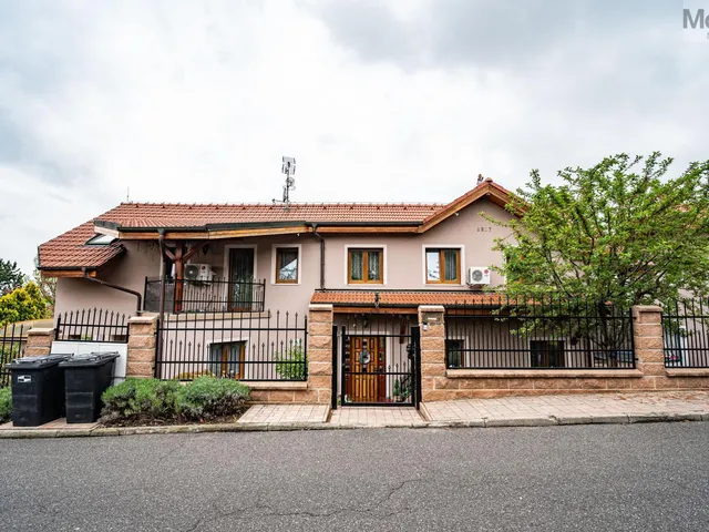 Prodej rodinného domu 547 m²