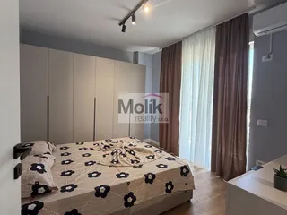 c63f1262-fc37-46a2-a5b7-9ea18ab6049d