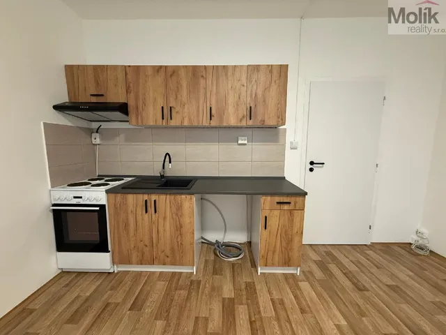 Pronájem bytu 2+kk 40 m²