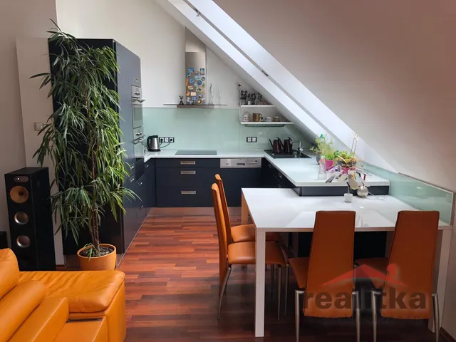 Prodej bytu 4+kk 130 m²