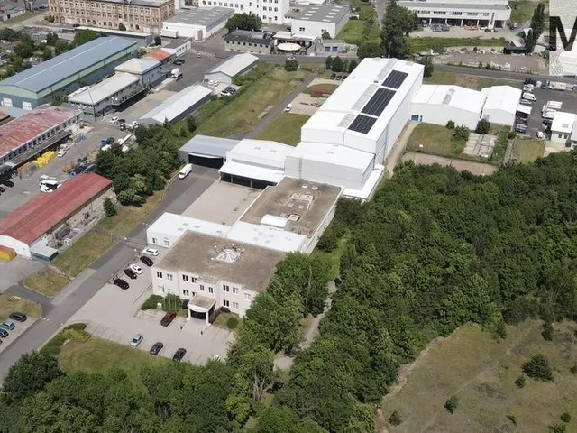 Prodej skladu 30 000 m²