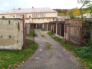 GARAZ_obrnice_brana (1).jpg