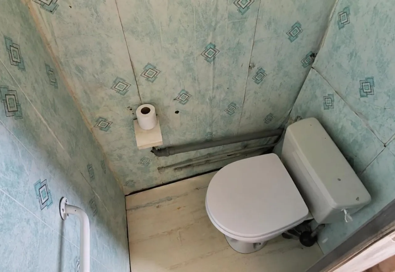 wc_postoloprty.jpg