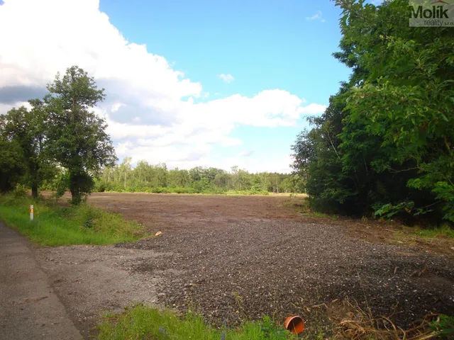 Prodej stavebního pozemku 890 m²