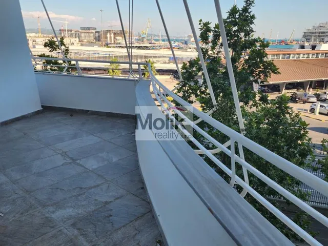 Prodej bytu 4+kk 150 m²
