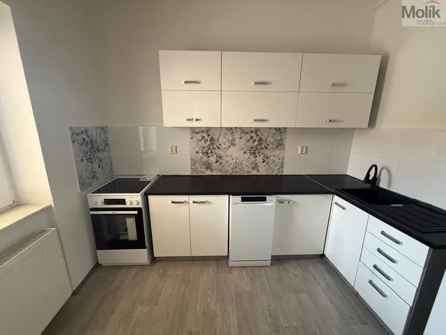 Pronájem bytu 3+1 80 m²