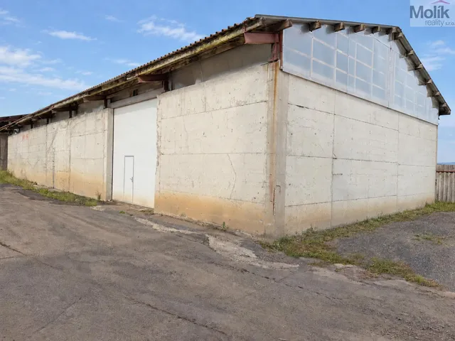 Pronájem skladu 400 m²