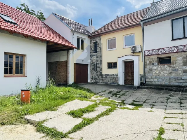 Prodej vinného sklepa 37 m²