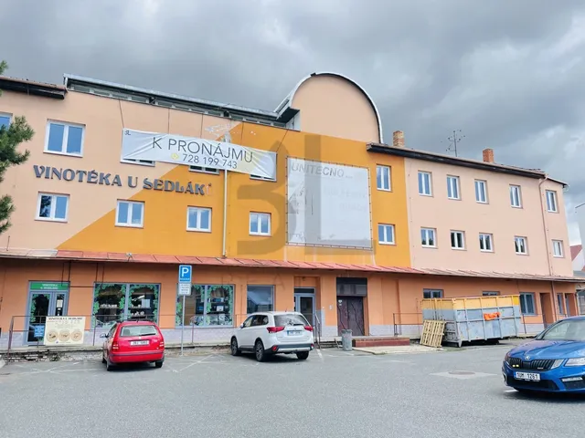 Pronájem obchodního prostoru 250 m²