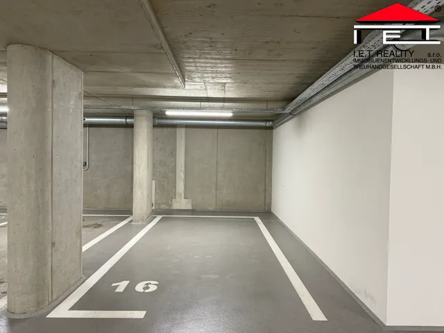Pronájem garáže 10 m²