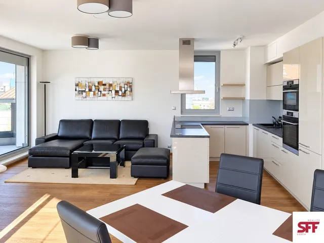 Pronájem bytu 3+kk 87 m²