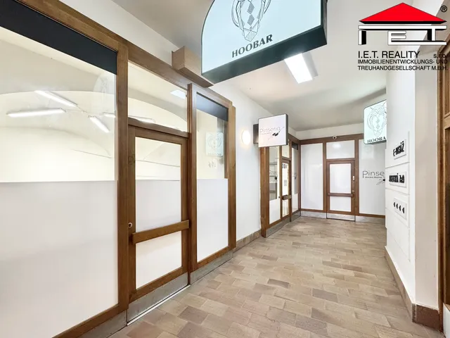 Pronájem obchodního prostoru 127 m²