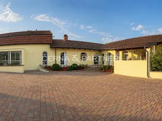 VILA VENEK 11