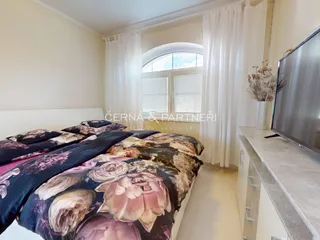 VILA VNITREK 13