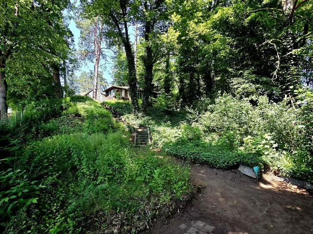 Prodej stavebního pozemku 588 m²