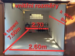 garáž cestička 1.jpg
