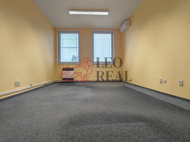 Pronájem kanceláře 71 m²