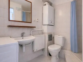 1e396248-a02a-490f-8a03-e7df91fa8c13.jpg