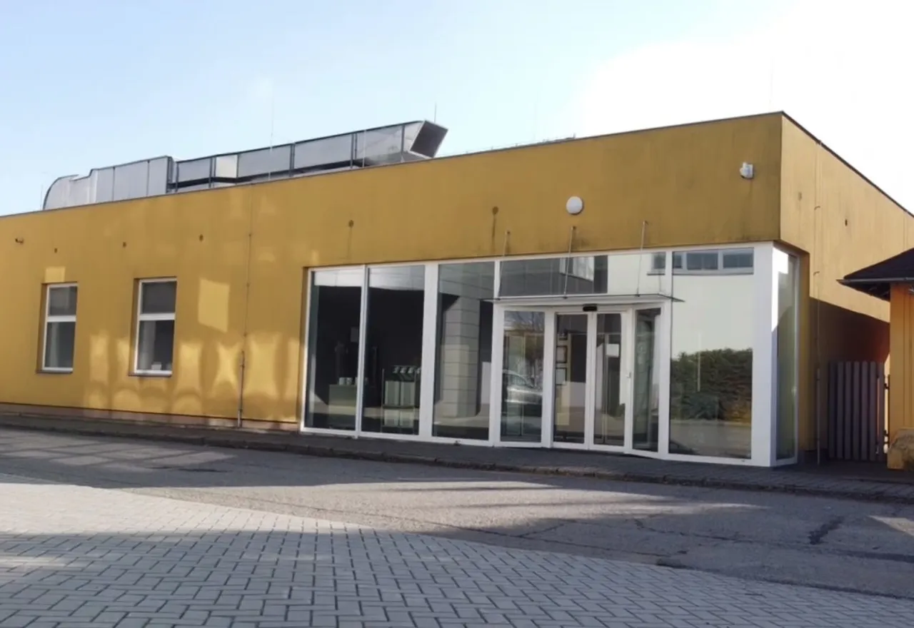 Sídlo firmy Dolní Benešov wwwSALESGROUPcz (15).jpg