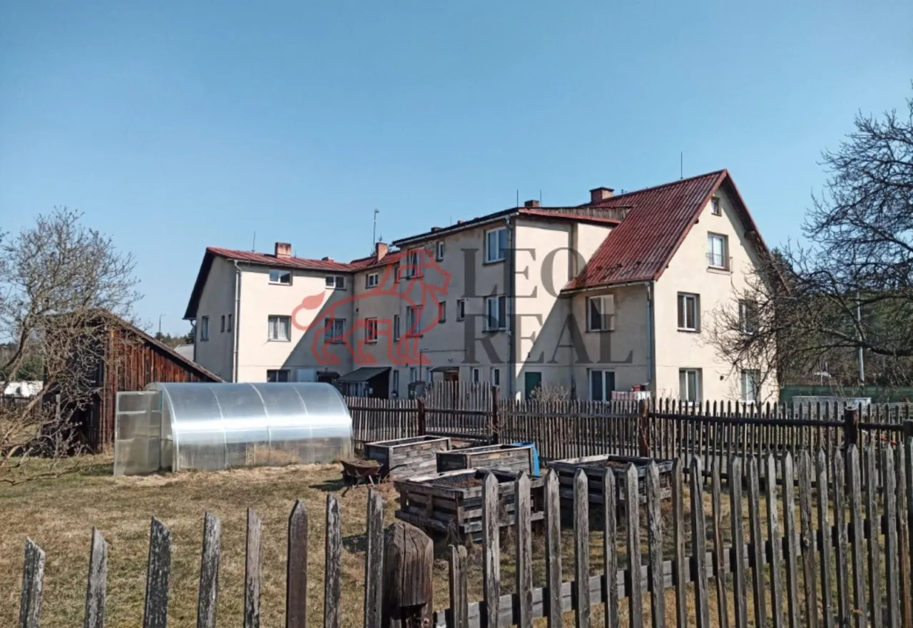 11 (Střední).jpg