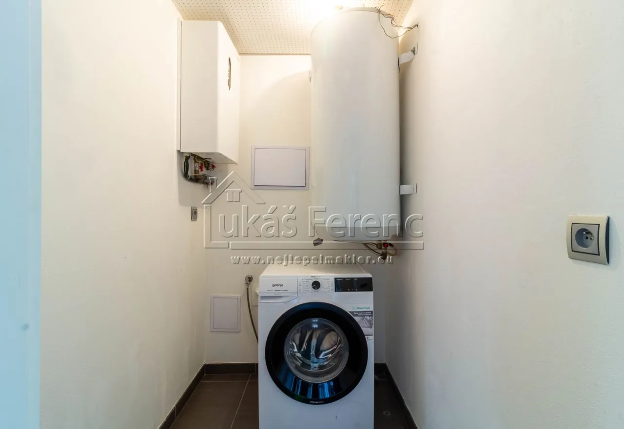Prodej, RD, 3+kk-G, Škvorec-1-2.jpg