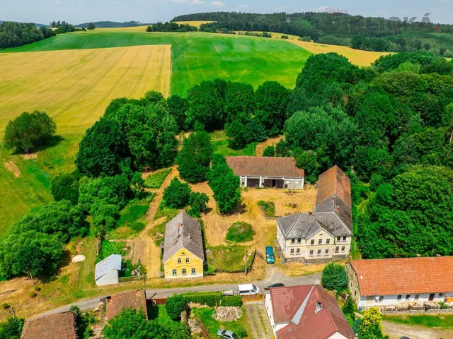 Prodej usedlosti 700 m²