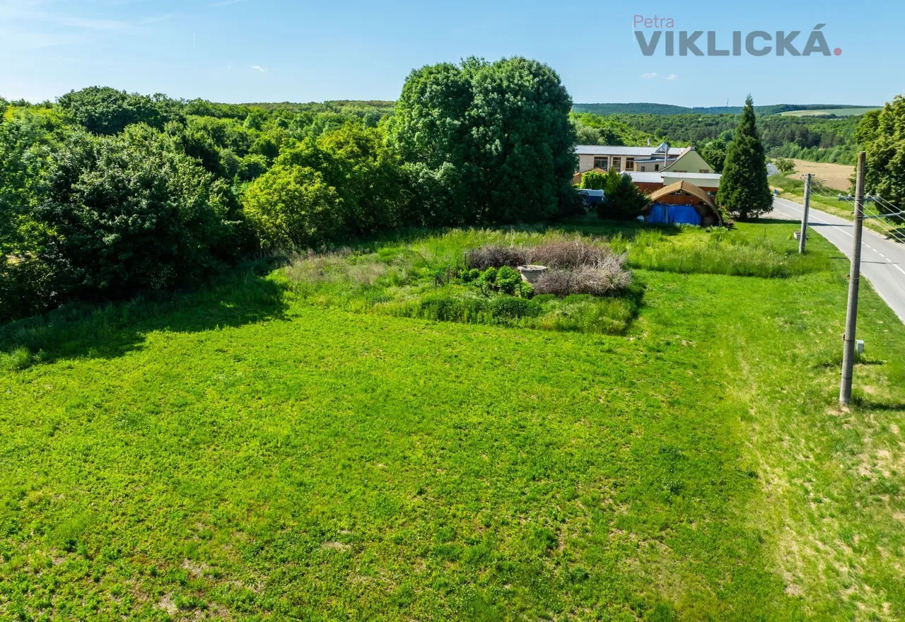 Pozemek-Nechvalin-10.JPG