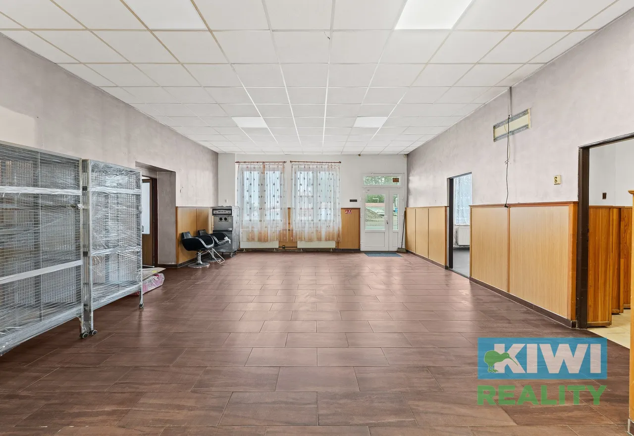 Prodej komerčního objektu v Petřvaldu u Karviné 12