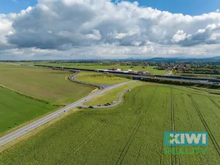 Mankovice pozemek na prodej u D1 4