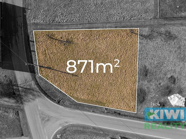 Prodej stavebního pozemku 871 m²
