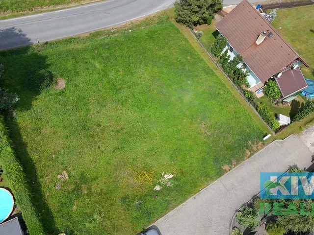 Prodej stavebního pozemku 944 m²