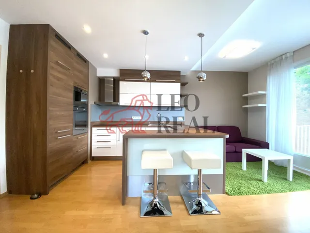 Pronájem bytu 3+kk 66 m²