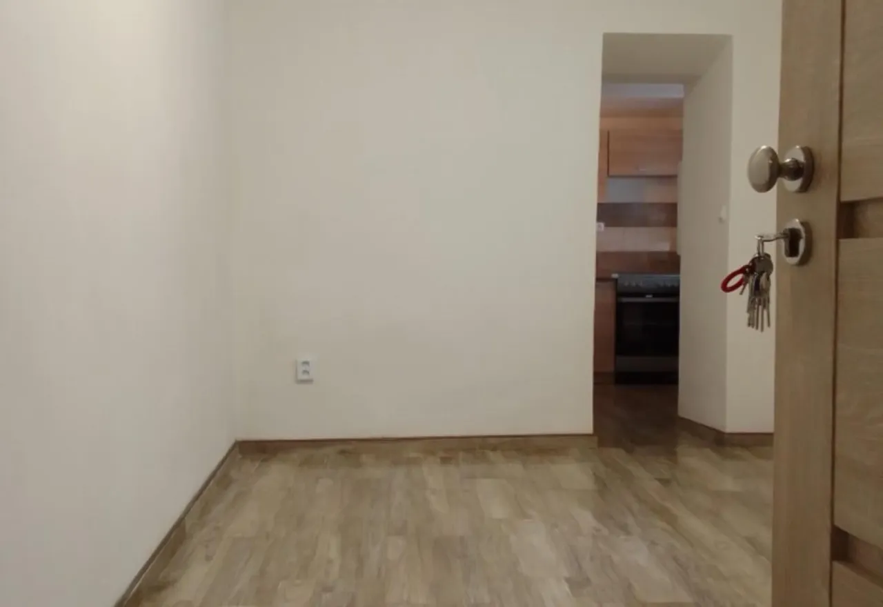 8 (Střední).jpg