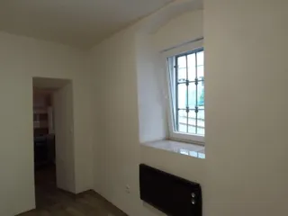 9 (Střední).jpg