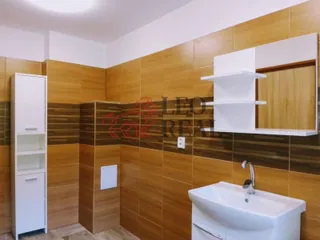 10 (Střední).jpg
