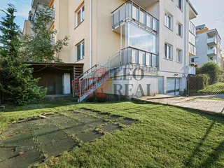 Uhrineves_001.jpg
