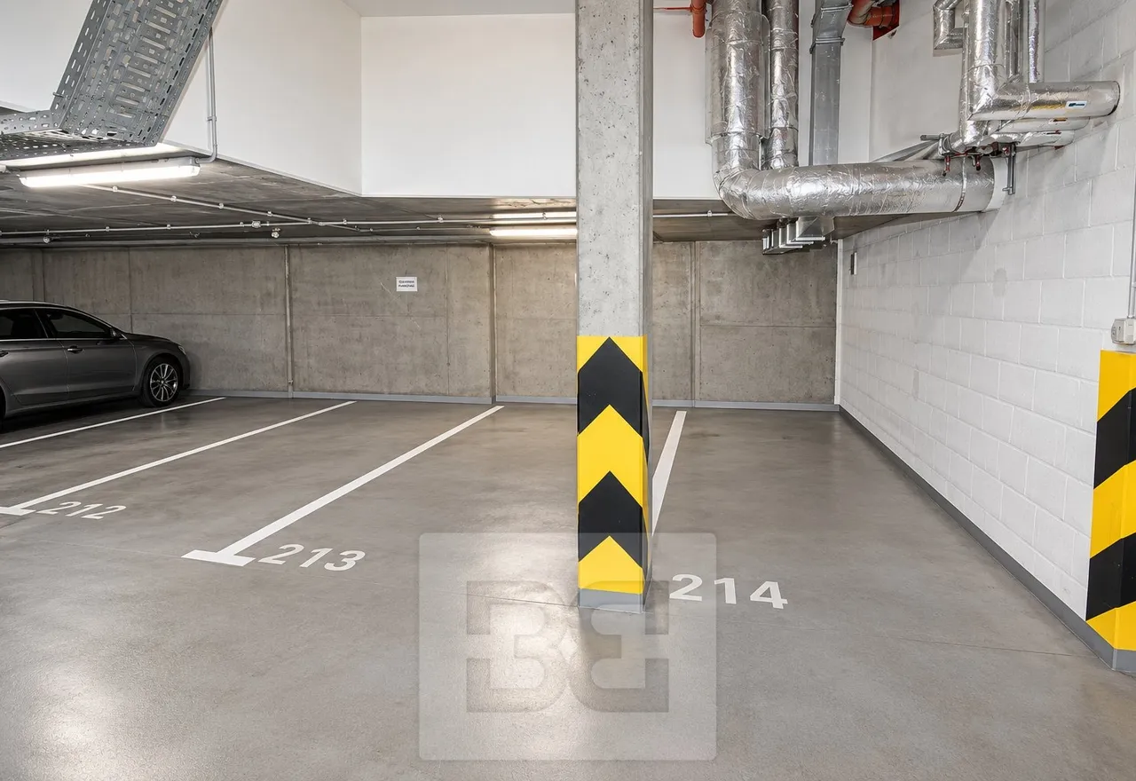 dd12c296-bfa6-4ef3-8fff-3c26282ed09d